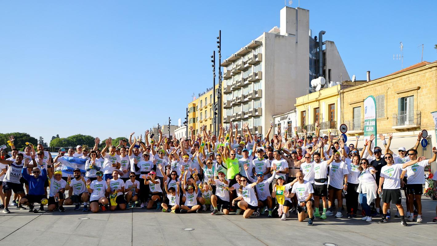 Photo of all parties