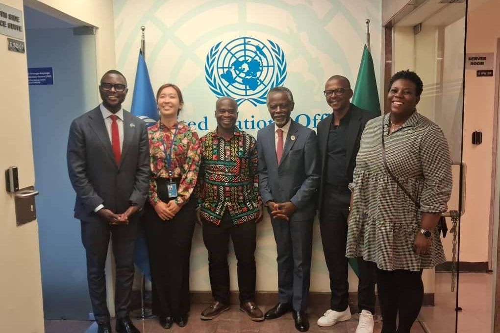 SRSG to the AU meets Chair of the African Group of Negotiators on Climate Change SRSG to the AU meets Chair of the African Group of Negotiators on Climate Change